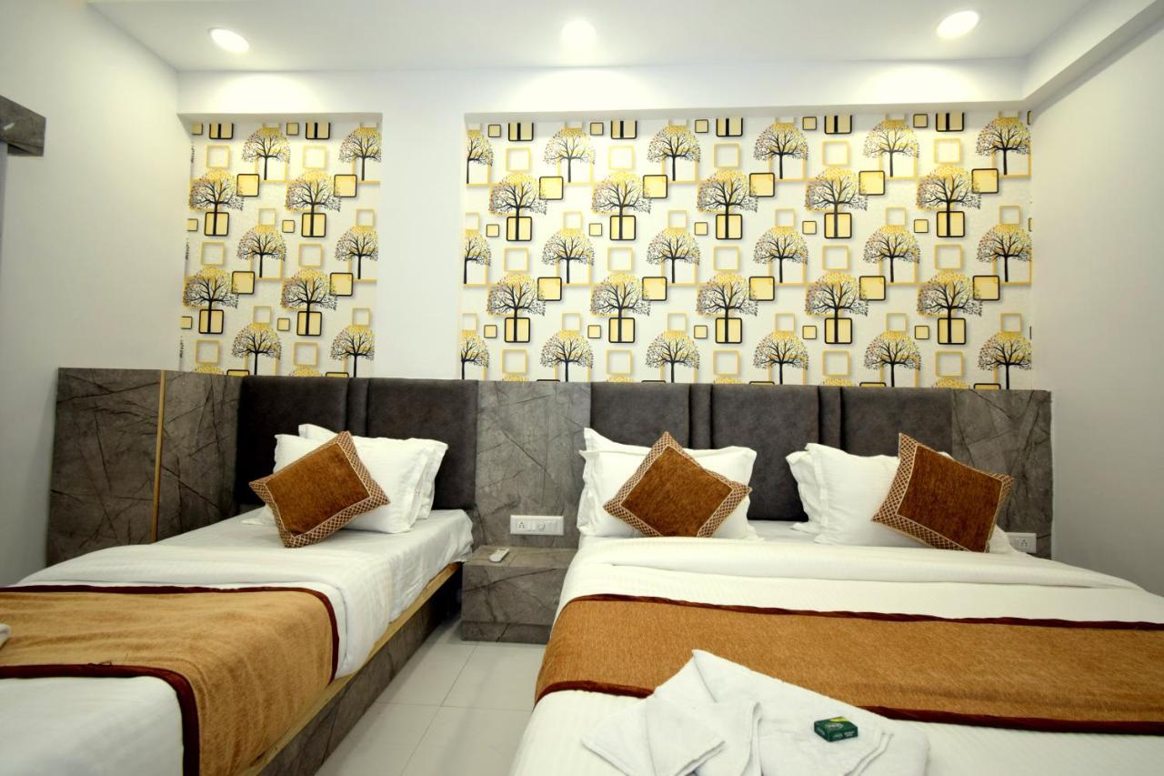 אחמדאבאד Hotel A1 Vastrapur מראה חיצוני תמונה